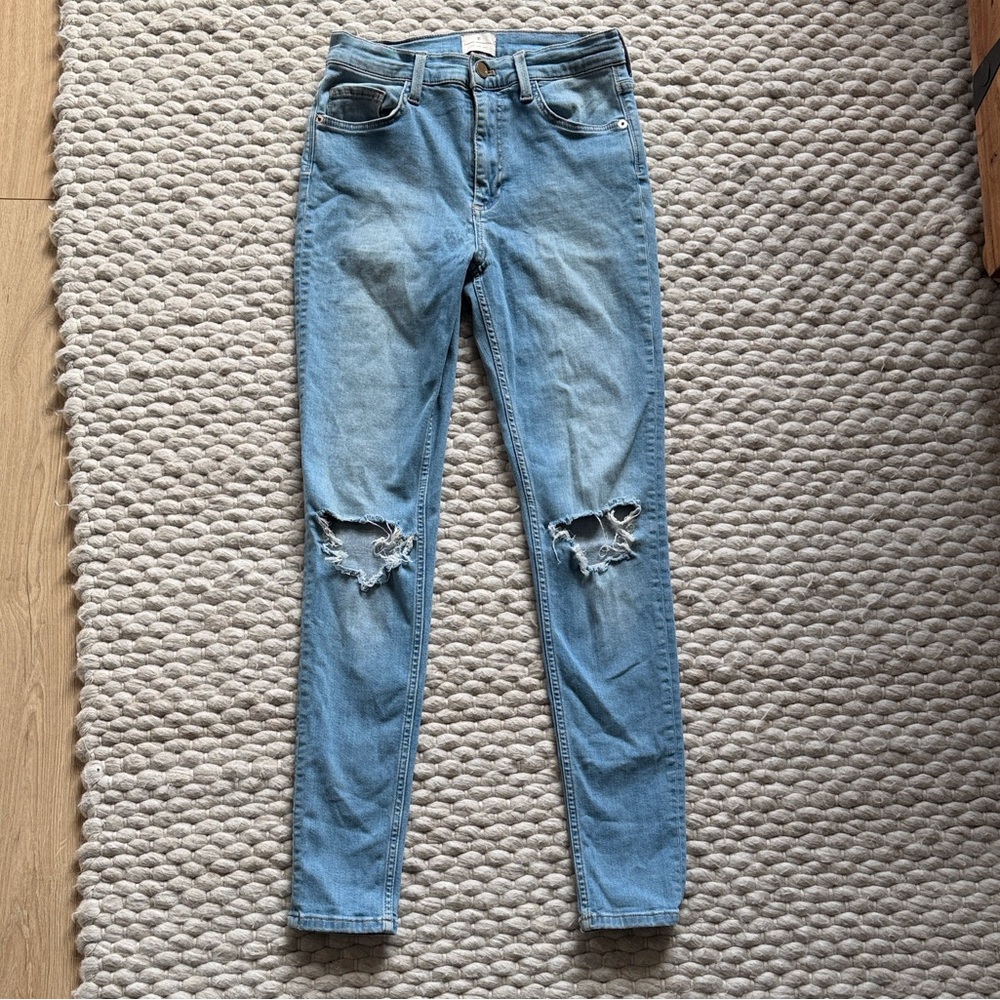 French Connection Distressed Skinny Jeans Light Wash Ripped Knee Size 6